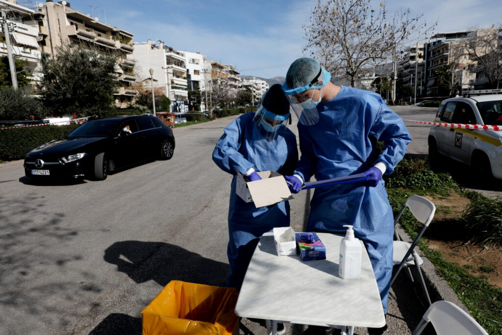 Κορωνοϊός: 543 νέα κρούσματα, τα 260 στην Αττική – 33 θάνατοι – Μόνο 11.300 τα τεστ