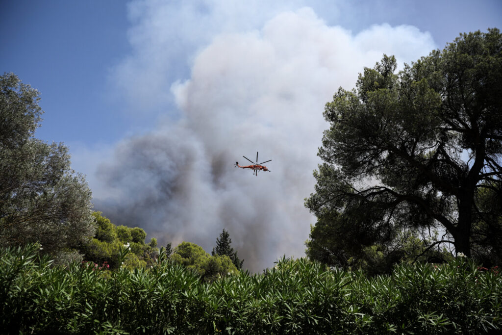 Συγκλονιστικό βίντεο ντοκουμέντο – Έτσι ξεκίνησε η φωτιά στη Βαρυμπόμπη