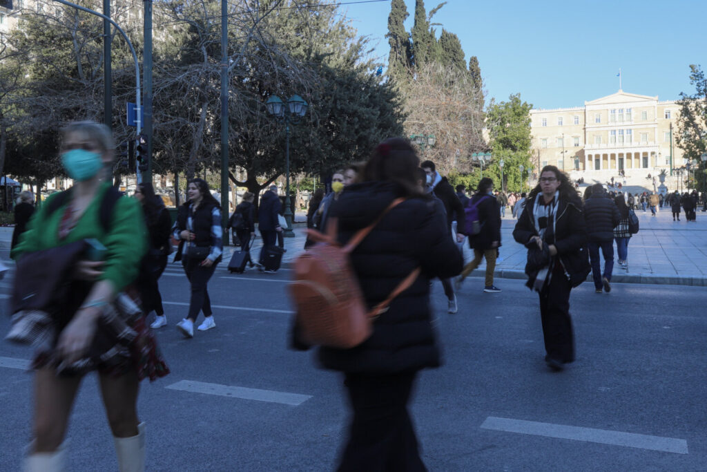 Κορωνοϊός: 15.783 νέα κρούσματα, 63 θάνατοι και 393 διασωληνωμένοι