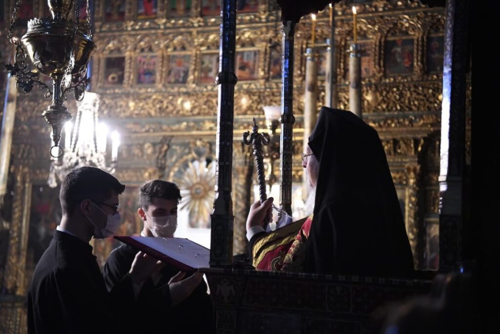 ERTWORLD: Οι Ακολουθίες των Παθών και η Ανάσταση σε απευθείας μετάδοση από το Οικουμενικό Πατριαρχείο
