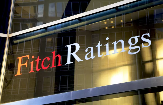 Fitch: Αναβάθμισε την ελληνική οικονομία σε ΒΒ+ – Ένα βήμα  από την επενδυτική βαθμίδα