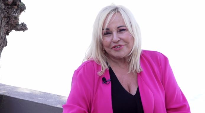 Μπέσσυ Αργυράκη: «Είμαι 66 χρονών και έχω όνειρα 30άρας» (video)
