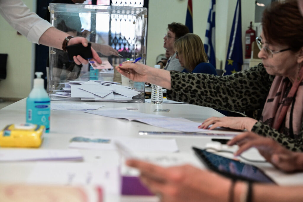 ΣΥΡΙΖΑ: 63.000 ψήφισαν στις προκριματικές για το ευρωψηφοδέλτιο – Φαραντούρης, Παππάς και Μπεκατώρου πρώτοι στην Αττική