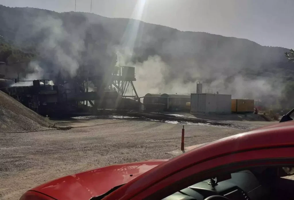 Αγρίνιο: Τραγωδία με ένα νεκρό από φωτιά σε εργοτάξιο πίσσας στην περιοχή Λεπενού (βίντεο)