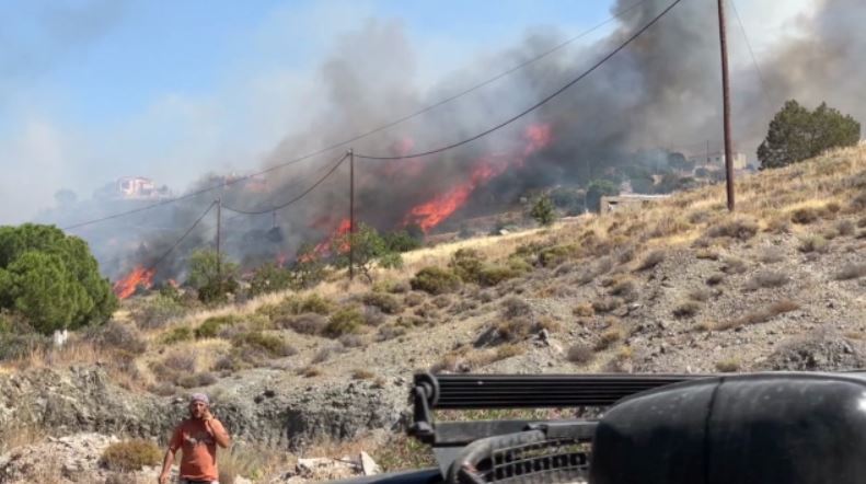 Μάχη με τις φλόγες σε 45 περιοχές: Καίγονται σπίτια στο Κρανίδι – Φωτιές σε Ηλεία, Αχαία, Αρκαδία , Λάρισα και δεκάδες περιοχές (βίντεο)