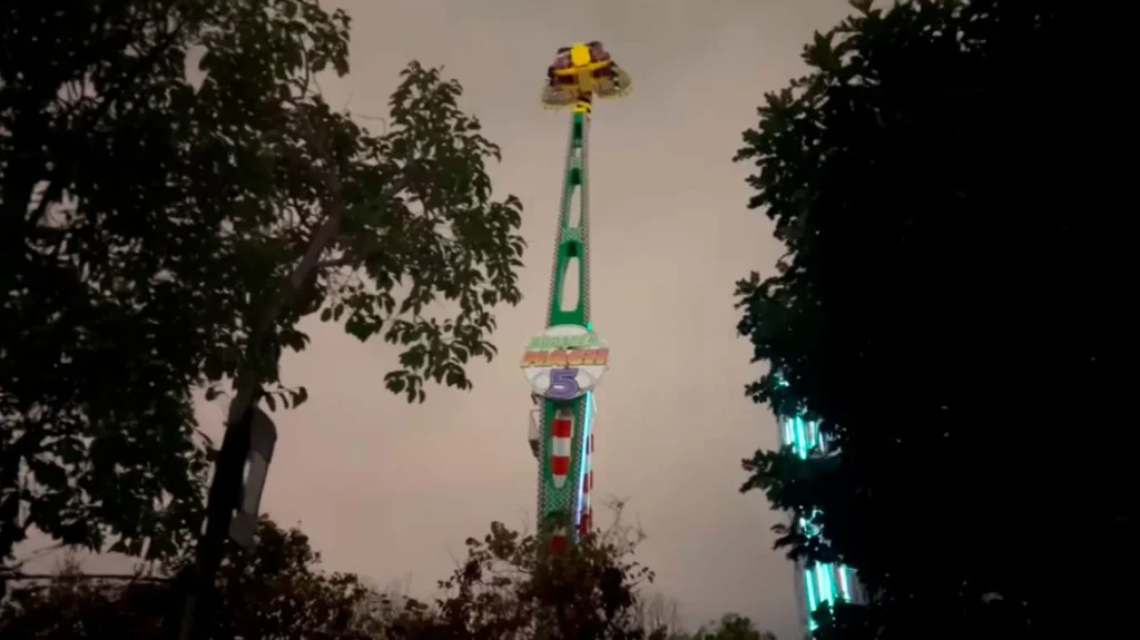 Πανικός στο Allou! Fun Park: Παιδιά έμειναν σε παιχνίδι στον αέρα για 15 λεπτά – Σε διακοπή ρεύματος και όχι σε βλάβη οφείλεται το περιστατικό, δηλώνει η εταιρία